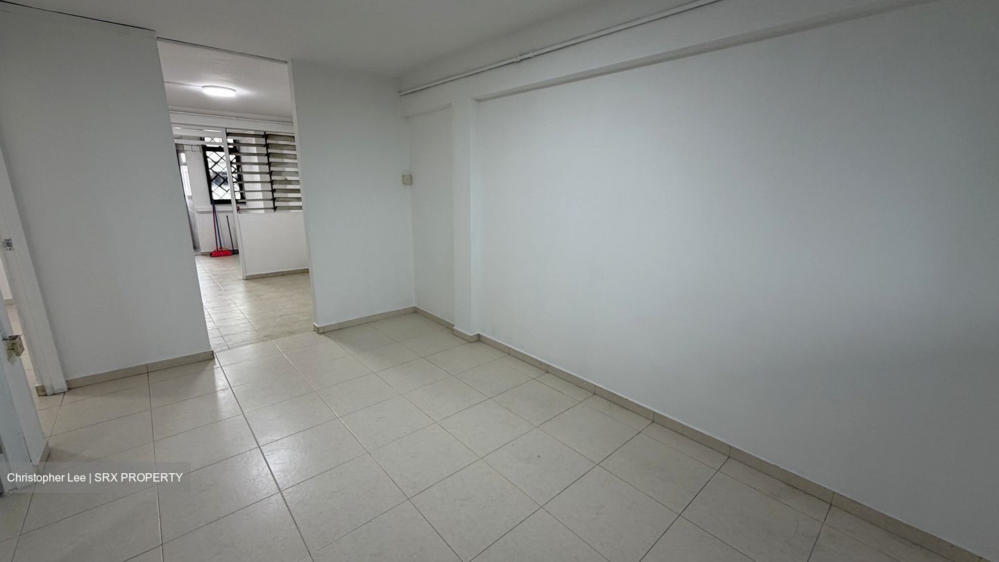 Blk 111 Ho Ching Road (Jurong West), HDB 3 Rooms #531683401